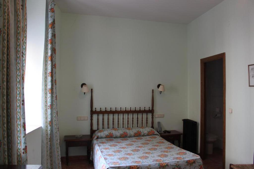 Hotel Rey Nino Ávila Exteriör bild