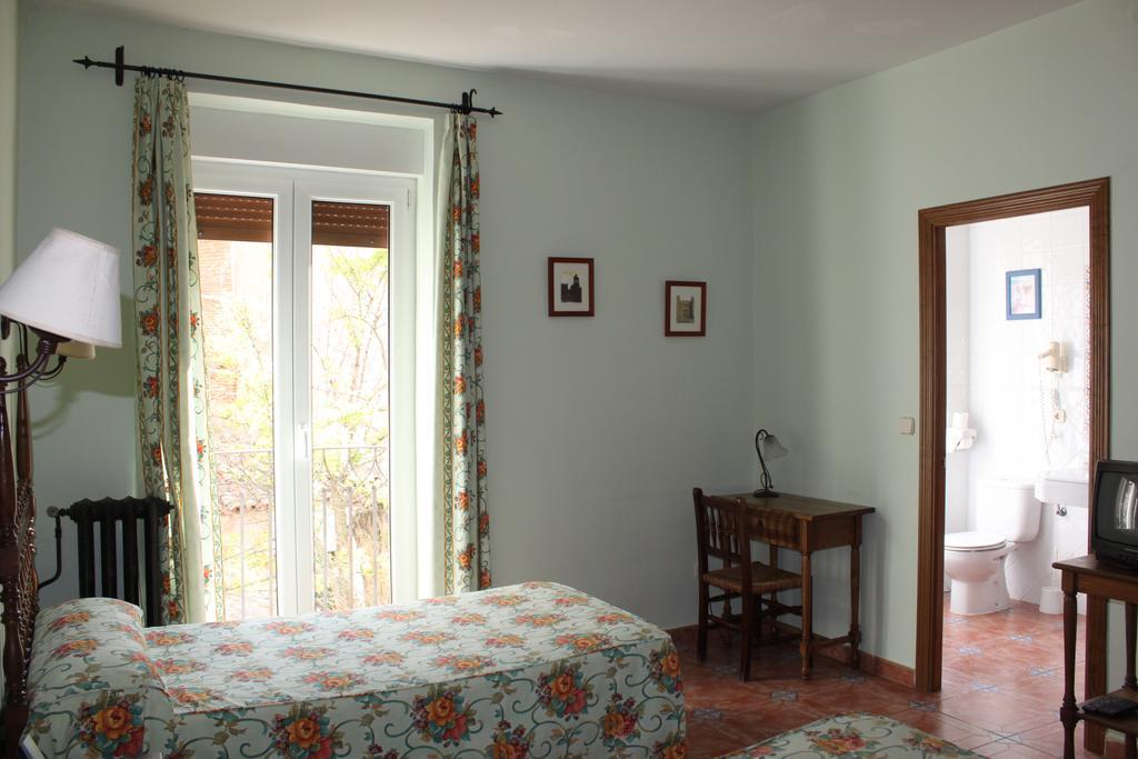 Hotel Rey Nino Ávila Exteriör bild