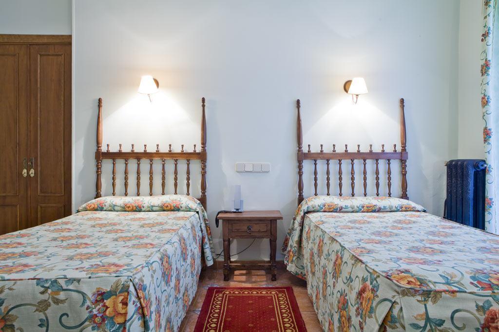 Hotel Rey Nino Ávila Exteriör bild