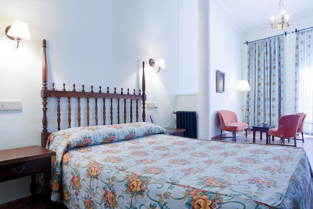 Hotel Rey Nino Ávila Exteriör bild