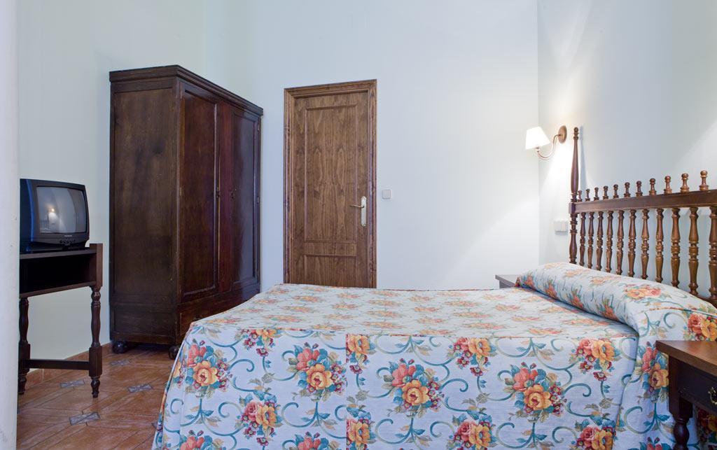Hotel Rey Nino Ávila Exteriör bild