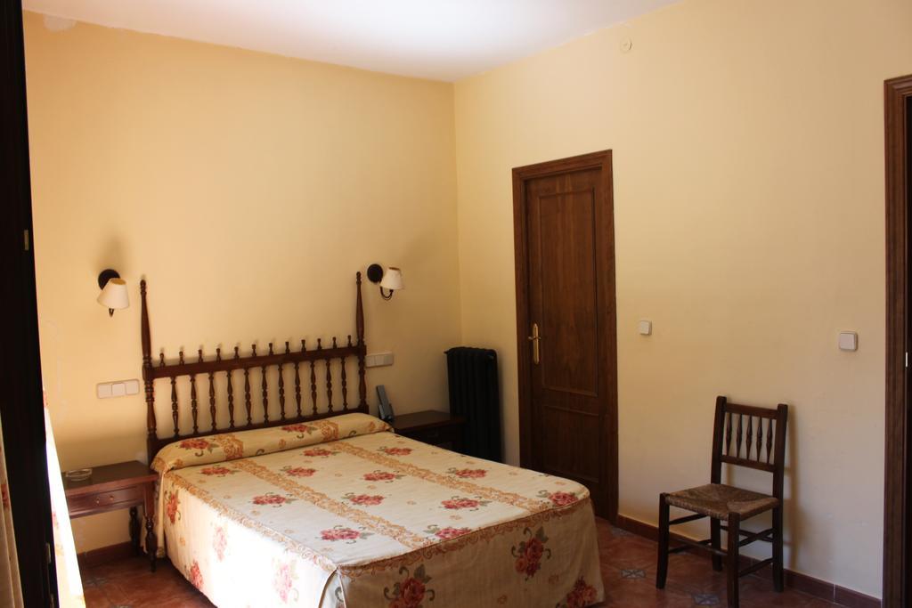 Hotel Rey Nino Ávila Exteriör bild