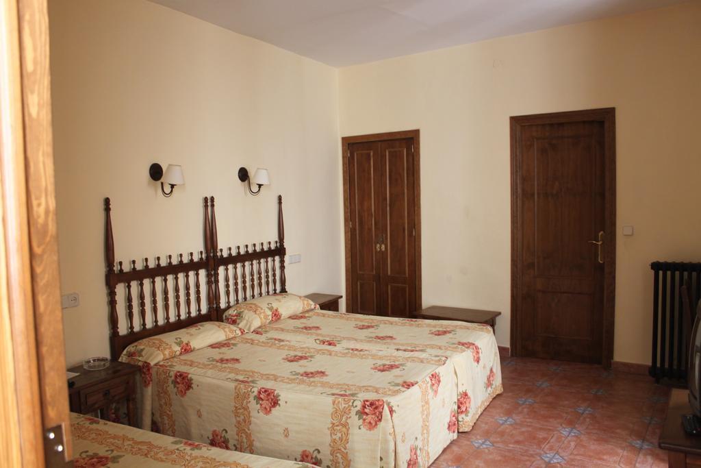Hotel Rey Nino Ávila Exteriör bild