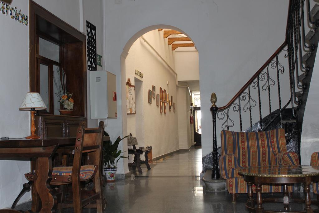 Hotel Rey Nino Ávila Exteriör bild
