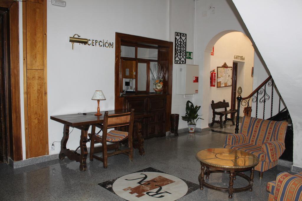 Hotel Rey Nino Ávila Exteriör bild